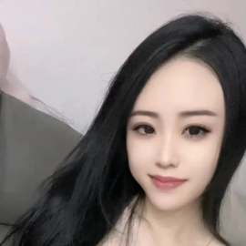 过年不休息骚气的小妹