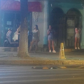 武汉王家湾扫街 有学生妹