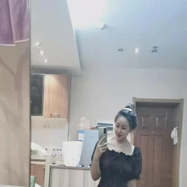 纹身劲爆小美女